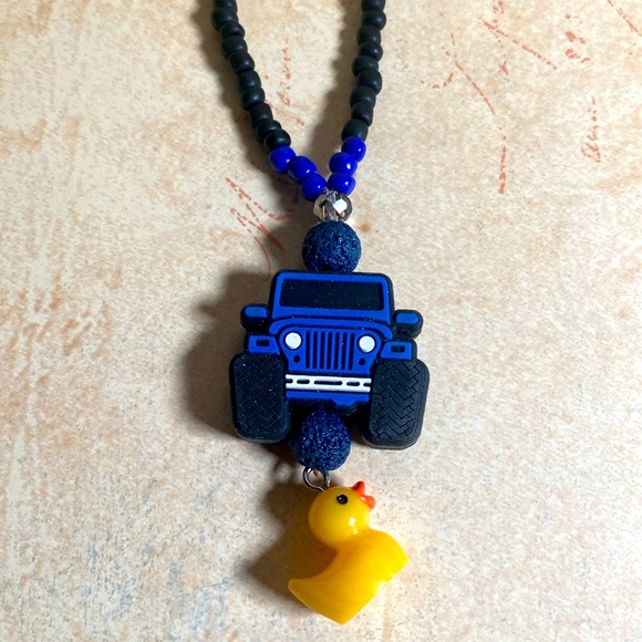 Silicone 4x4 Jeep Duck Rearview Mirror Charm-Keychain-Bag Charm-Beaded Bracelet - Picture 4 of 6